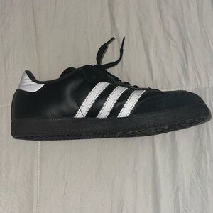 Adidas womens sambas